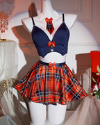 Crimson Temptation™ Student Fantasy - 4 Piece Set