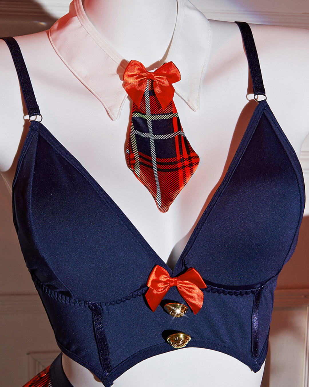 Crimson Temptation™ Student Fantasy - 4 Piece Set